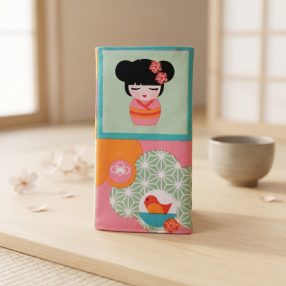 Kokeshi mintás designer papírzsebkendő tartó
