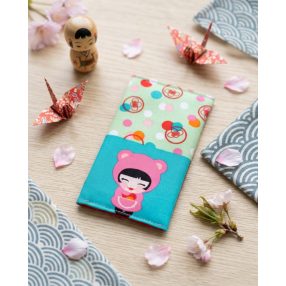 Kokeshi mintás designer papírzsebkendő tartó