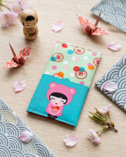 Kokeshi mintás designer papírzsebkendő tartó