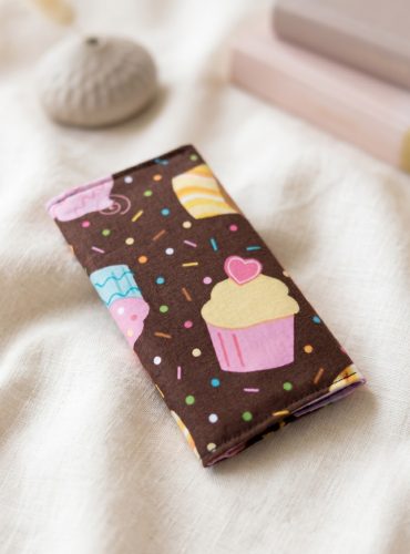 Muffin mintás papírzsebkendő tartó