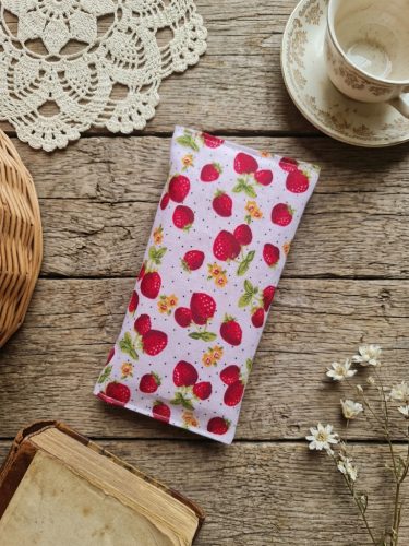 Szamócás pamut textil papírzsebkendő